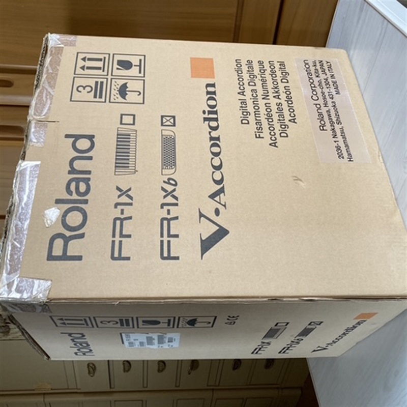 Roland FR-1XB BKの画像